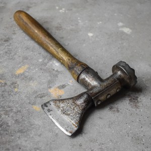 antique-vintage-20s-butcher-axe-hatchet-meat-mallet-tool-multitool-decor (1) Antique Vintage 20s Butchers Axe Hatchet Meat Mallet Tool Multitool Decor