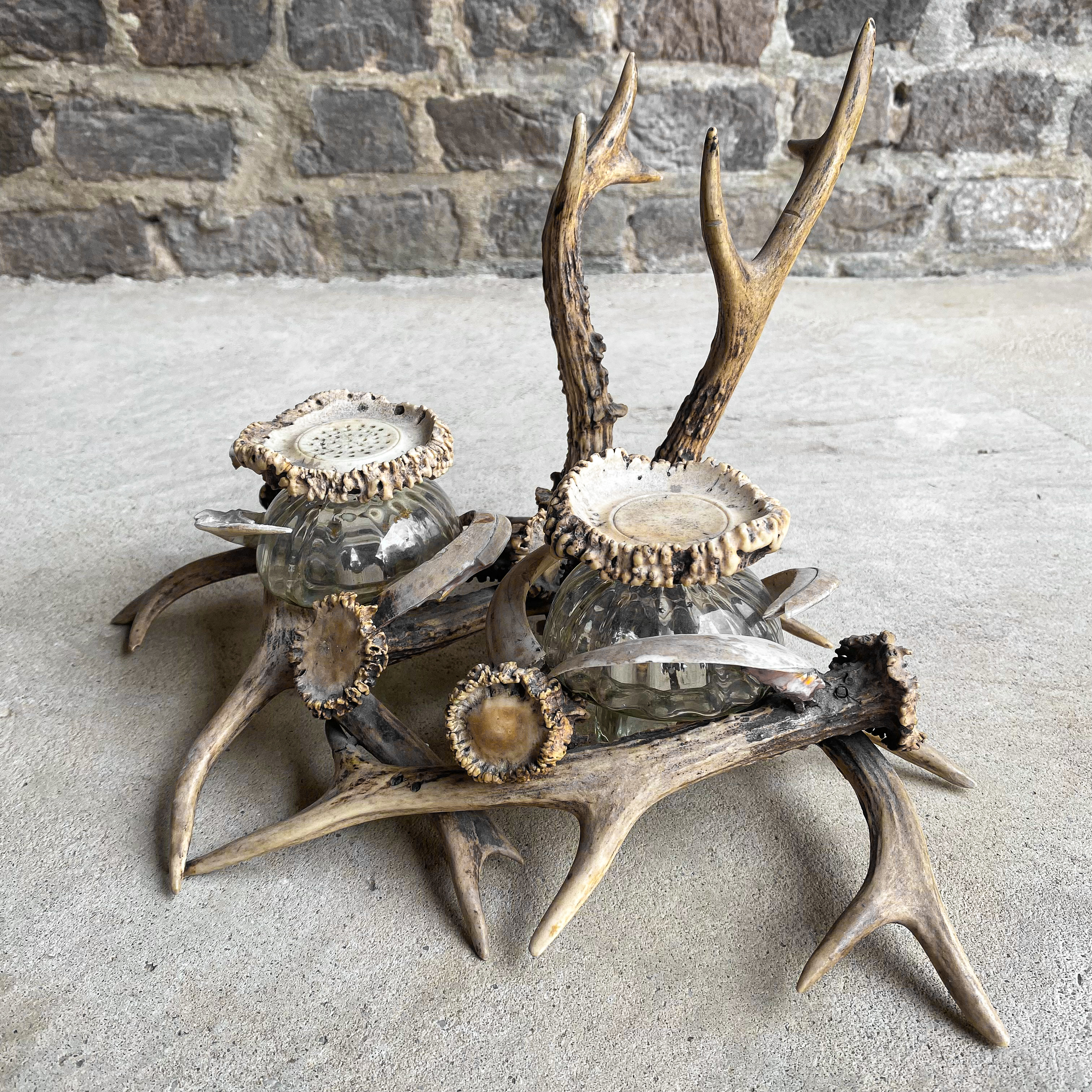 Antique Vintage 19th Century 1800s Folk Art Horn Antler Tusk Inkwell Desk Decor Gift Curiosity Oddity Collection