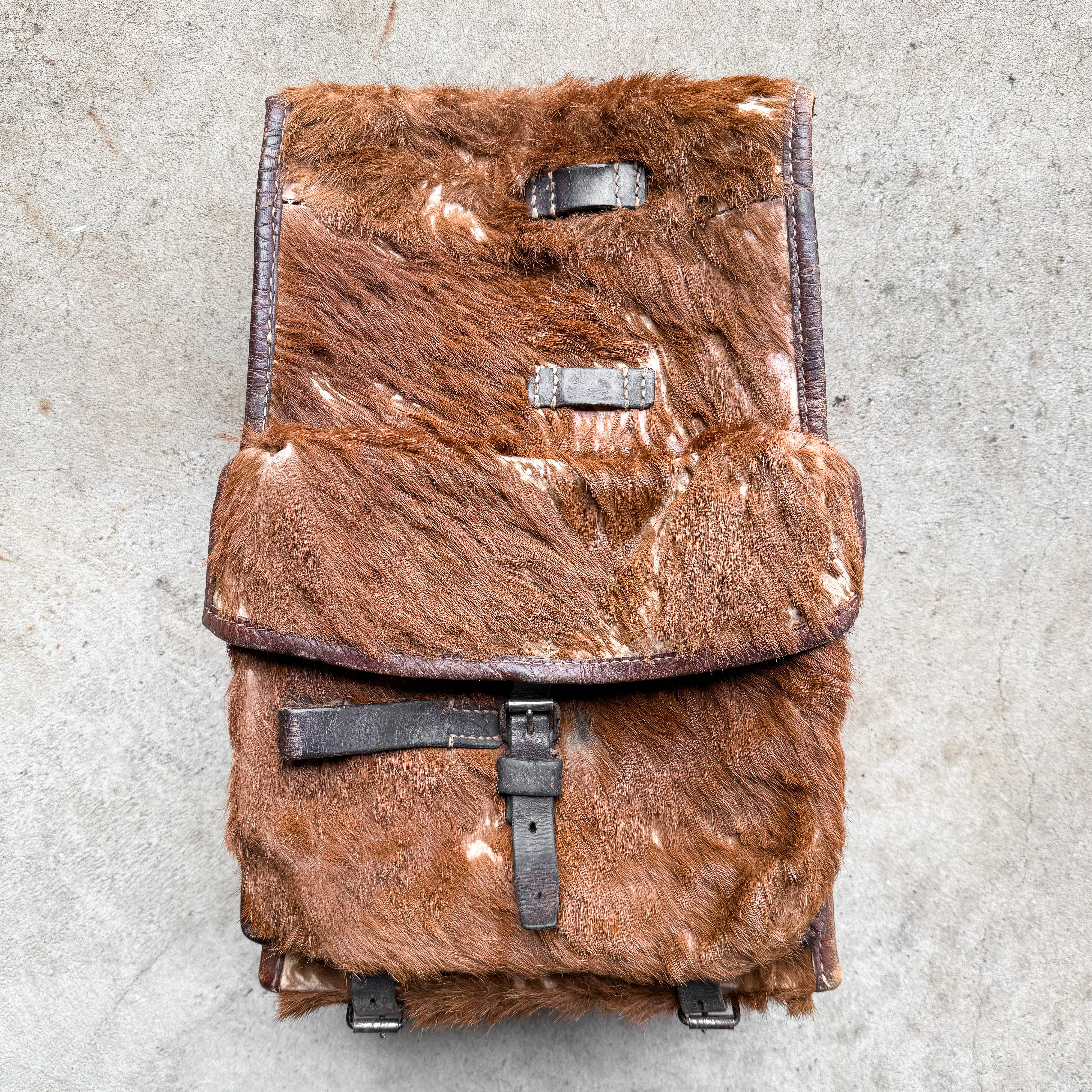 antique-vintage-30s-swiss-army-military-tornister-rucksack-backpack-bag-cowhide-leather-rugged-decor-collection-gift (2)