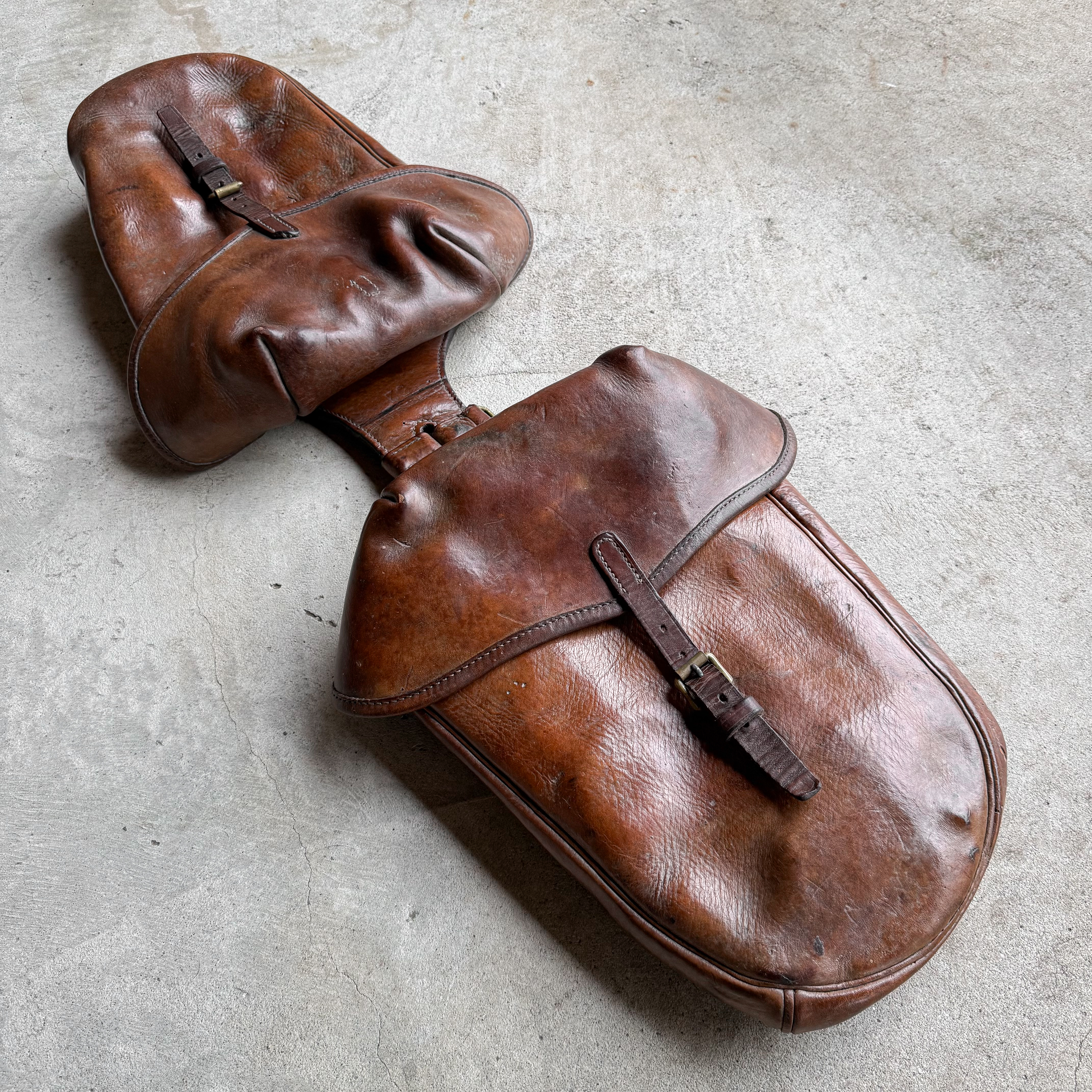 antique-vintage-early-1900s-leather-cavalry-army-military-saddle-bags-riding-motorcycle-rugged-brown (4)