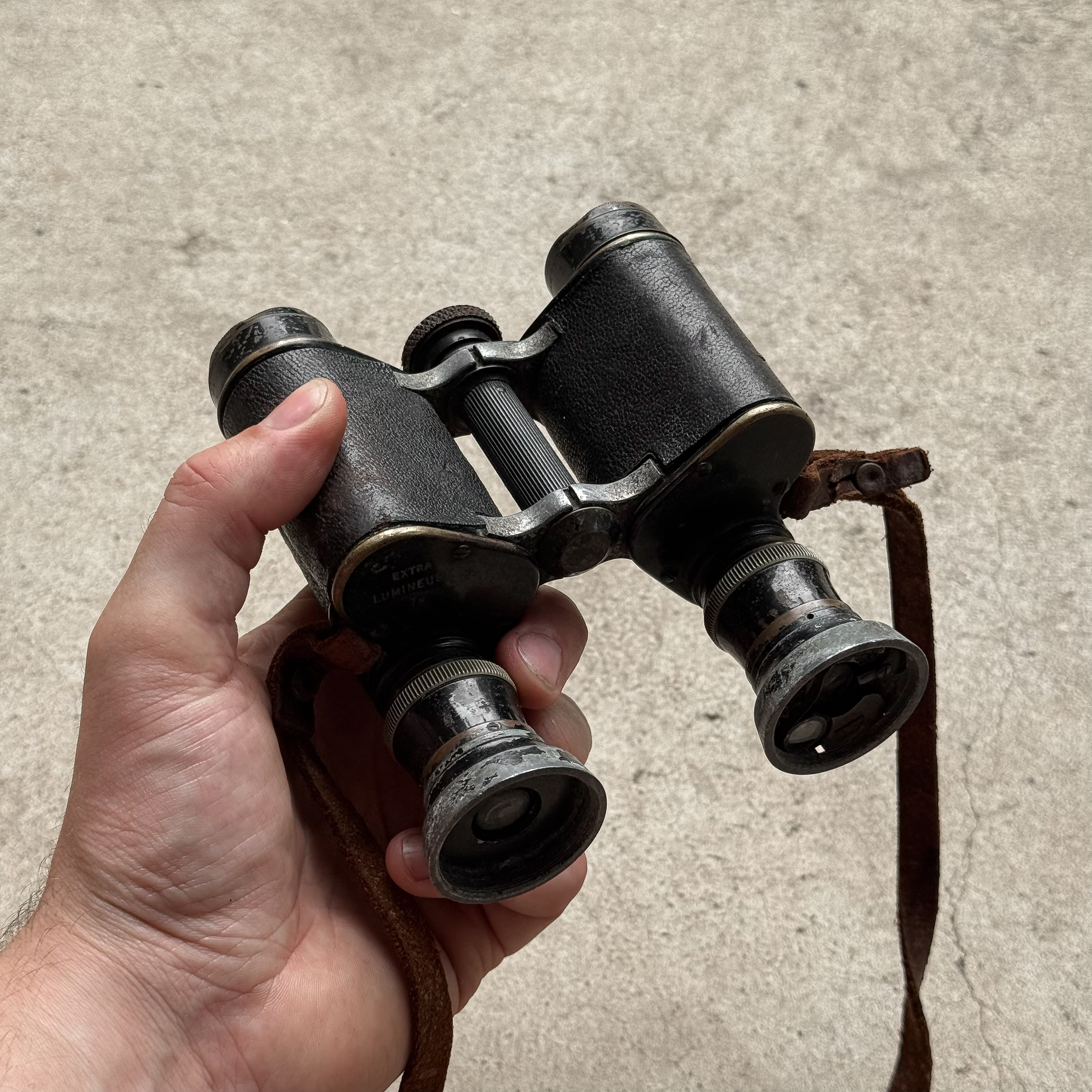 antique-vintage-early-1900s-french-binoculars-leather-case-gear-collection-decor-gift (56)