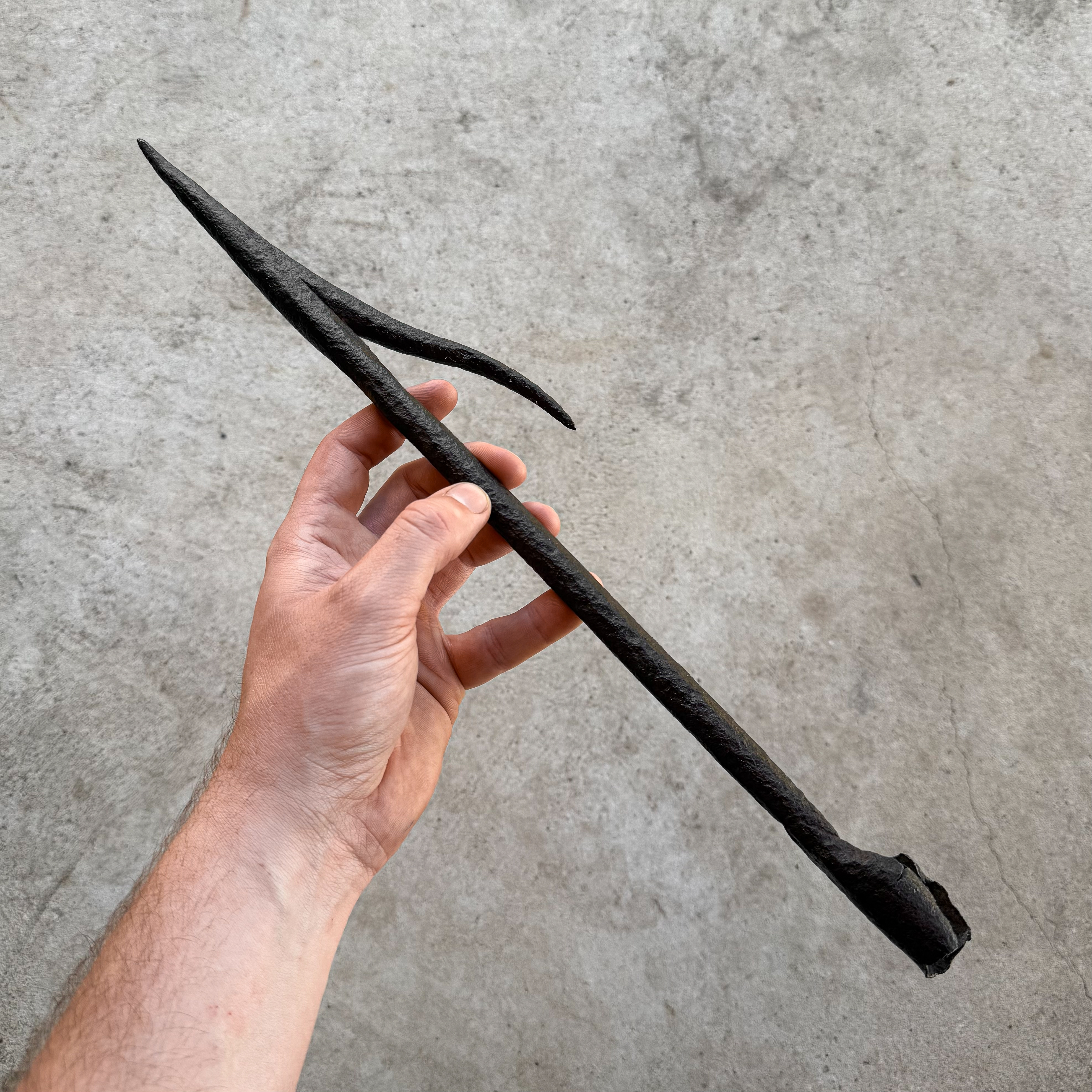 antique-vintage-18th-century-1700s-hand-forged-wrought-iron-steel-whale-seal-harpoon-tool-whaling-curiosity-oddity-decor-collection (4) Antique Vintage 18th Century 1700s Whaling Whale Hand Wrought Forged Iron Harpoon Tool Speer Curiosity Oddity Collection Decor
